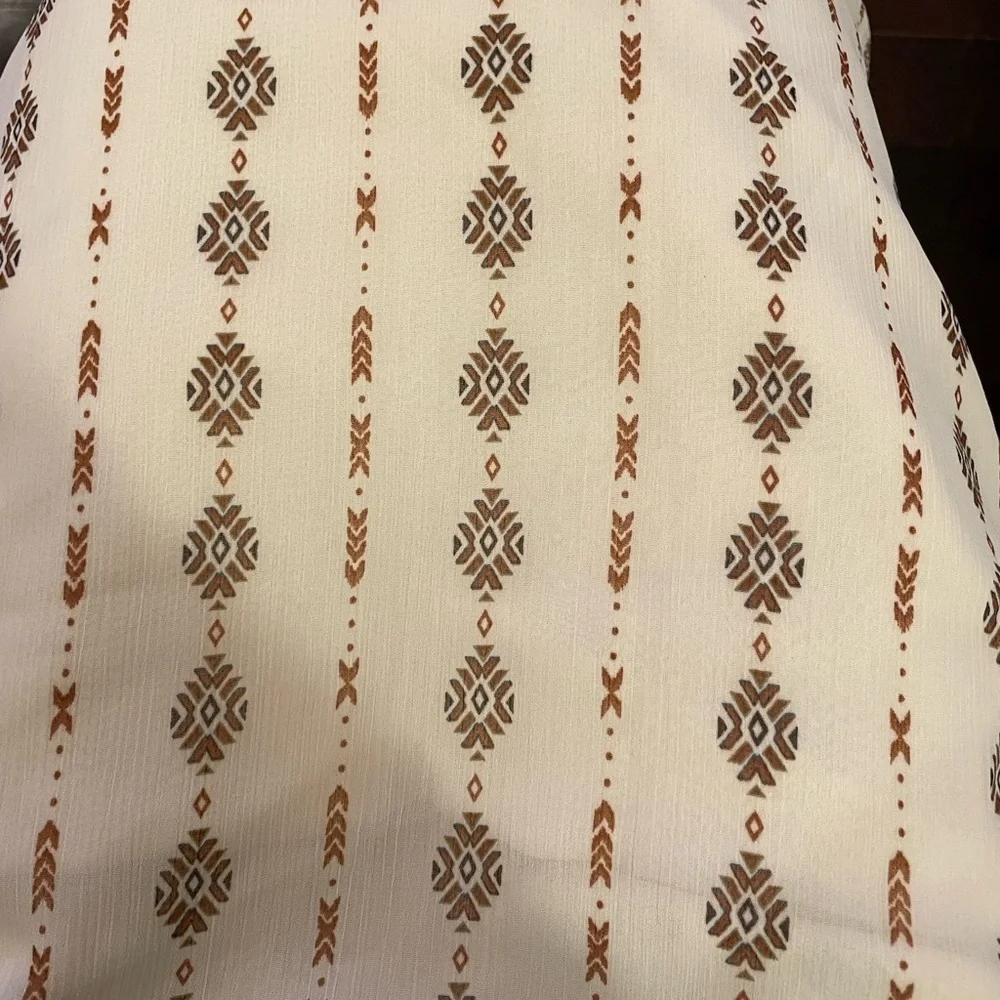Miss Me Cream Pattern Top - Picture 4 of 7